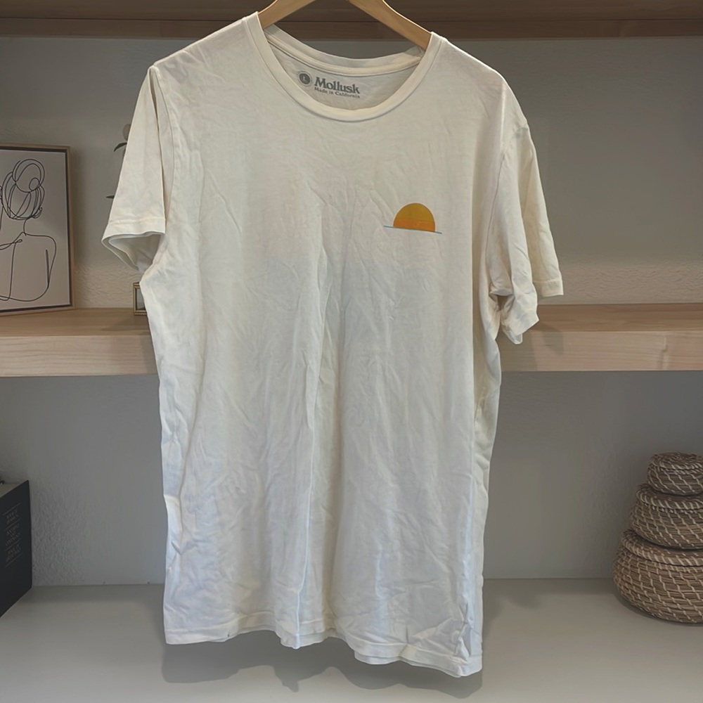 Mens Mollusk surf T Shirt